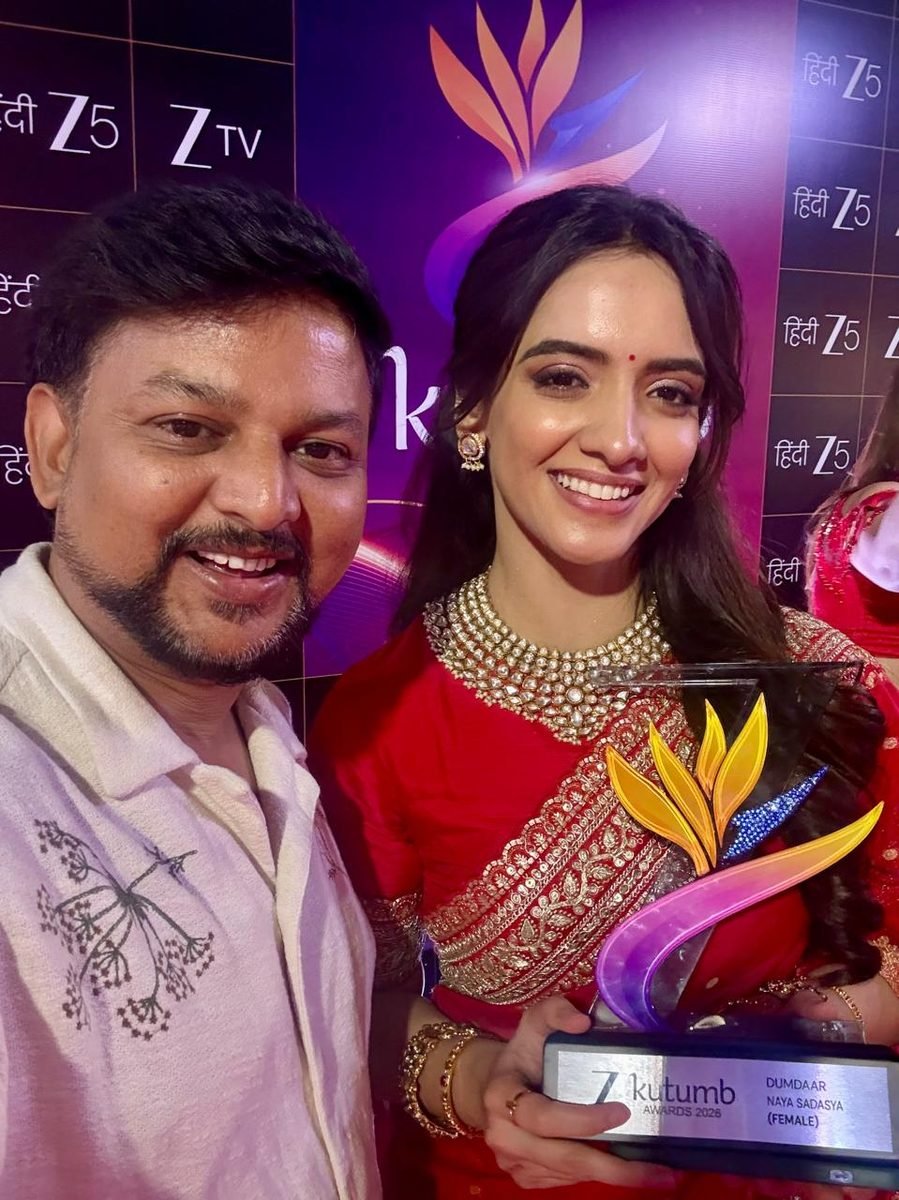 Sarvpriyadarshi with film industry artists